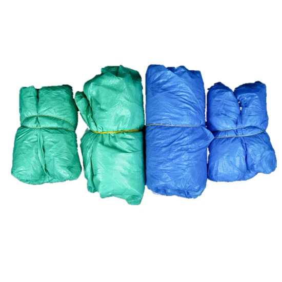 Синие/зеленые одноразовые пластиковые бахилы из CPE свободного размера, легкие нетоксичные медицинские бахилы из CPE ручной или машинной работы.